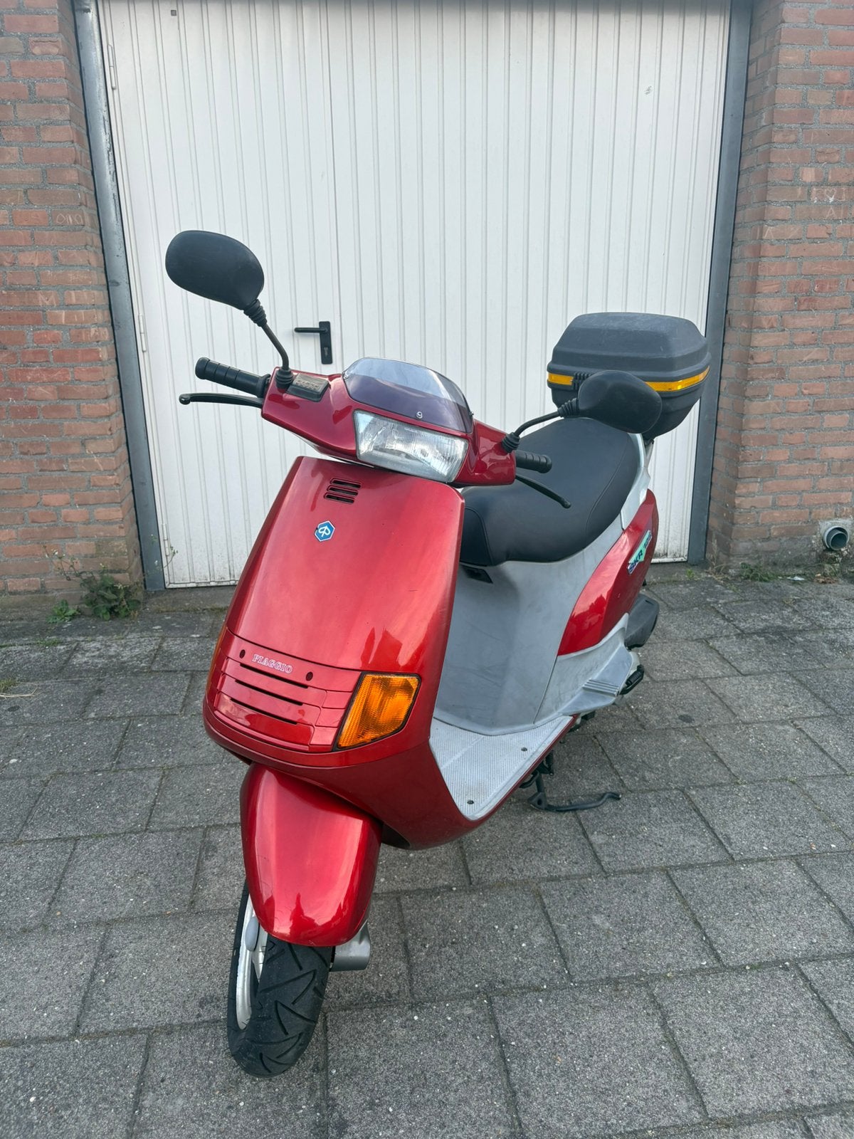 Piaggio skr 125, Ophalen, Zo goed als nieuw