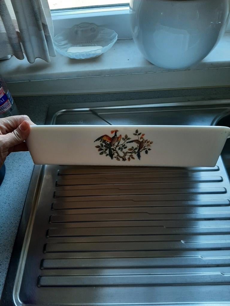 Plat à four Arcopal à décor d'oiseaux — vintage France, Maison & Meubles, Cuisine | Vaisselle, Enlèvement ou Envoi