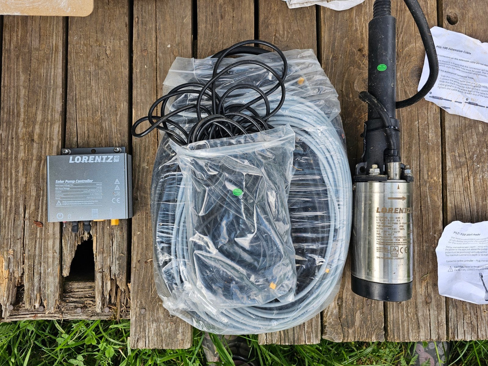 Pompe solaire immergée LORENTZ – Kit complet avec contrôleur, Jardin & Terrasse, Pompes à eau, Enlèvement, Batterie