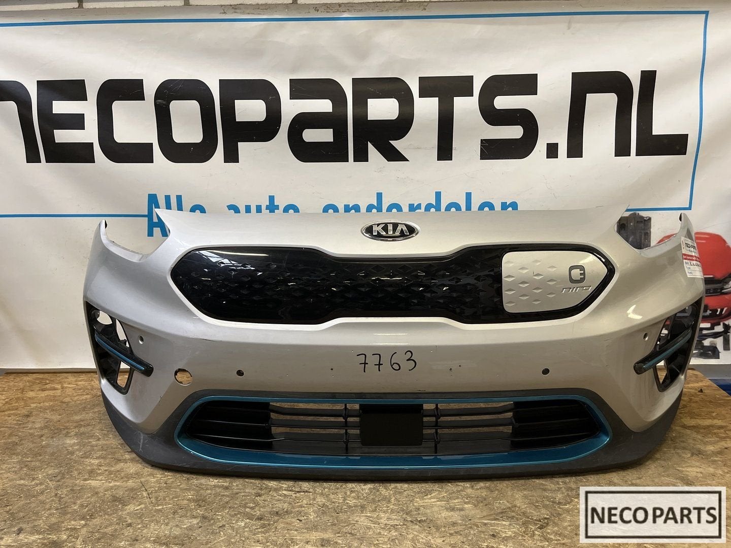 KIA E NIRO VOORBUMPER BUMPER 4PDC ORIGINEEL, -, -, Ophalen of Verzenden, -