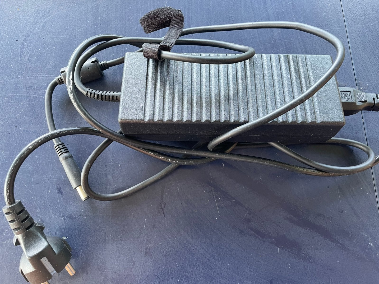 Lader laptop dell 130W, Ophalen of Verzenden, Zo goed als nieuw