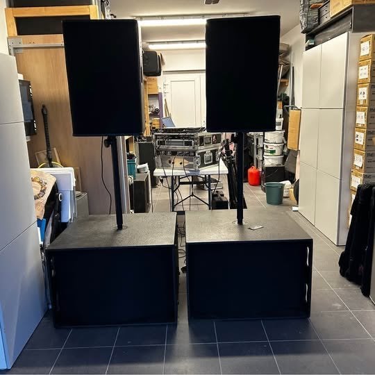 Audiofocus 2x S115 + 2x SSub 18/800 Amplis, filtre et flight, Musique & Instruments, Enlèvement, Utilisé