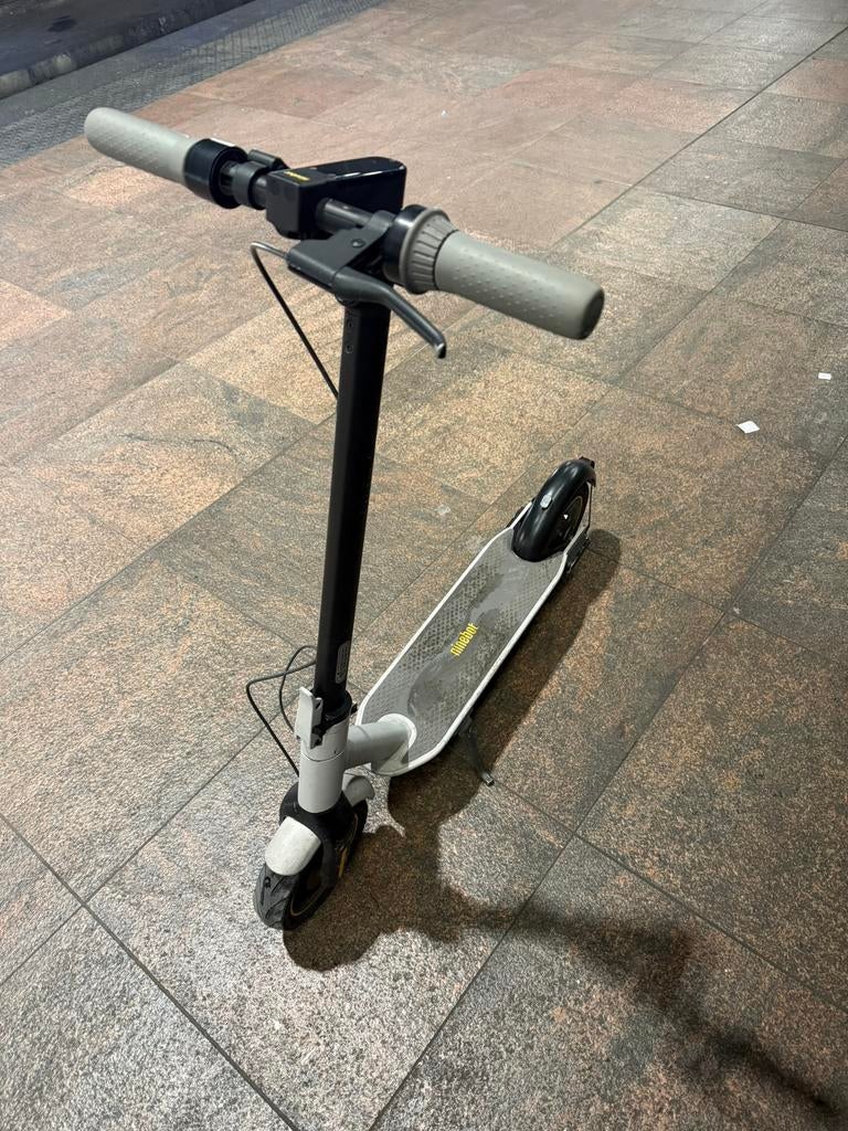 Ninebot g30 max, Fietsen en Brommers, Steps, Ophalen, Zo goed als nieuw