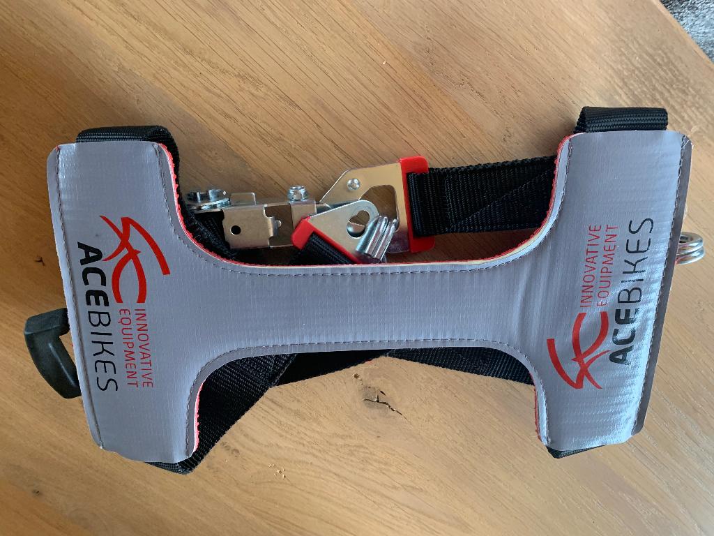 ACE Tyrefix, Motoren, Ophalen, Zo goed als nieuw