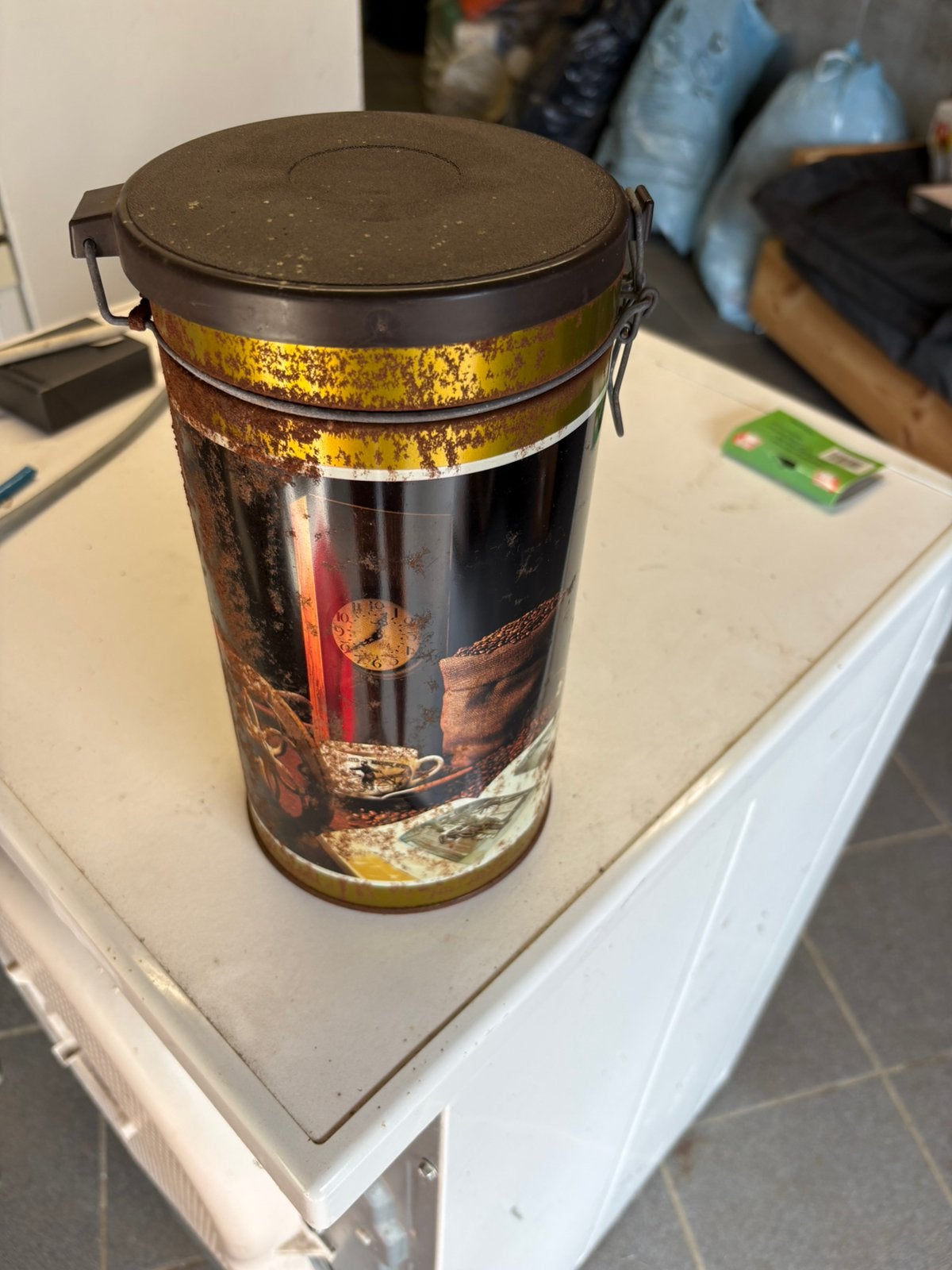 Te koop zeer oude koffie blik, Verzamelen, Blikken, Ophalen, Gebruikt, Koffie
