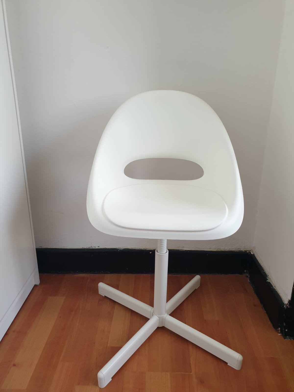Chaise de bureau ikae, Enlèvement, Comme neuf, Blanc, Chaise de bureau