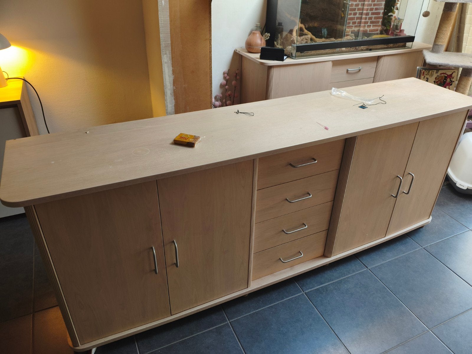 Buffet de 240 cm gratuit, Maison & Meubles, 200 cm ou plus, Enlèvement, Utilisé, Autres essences de bois