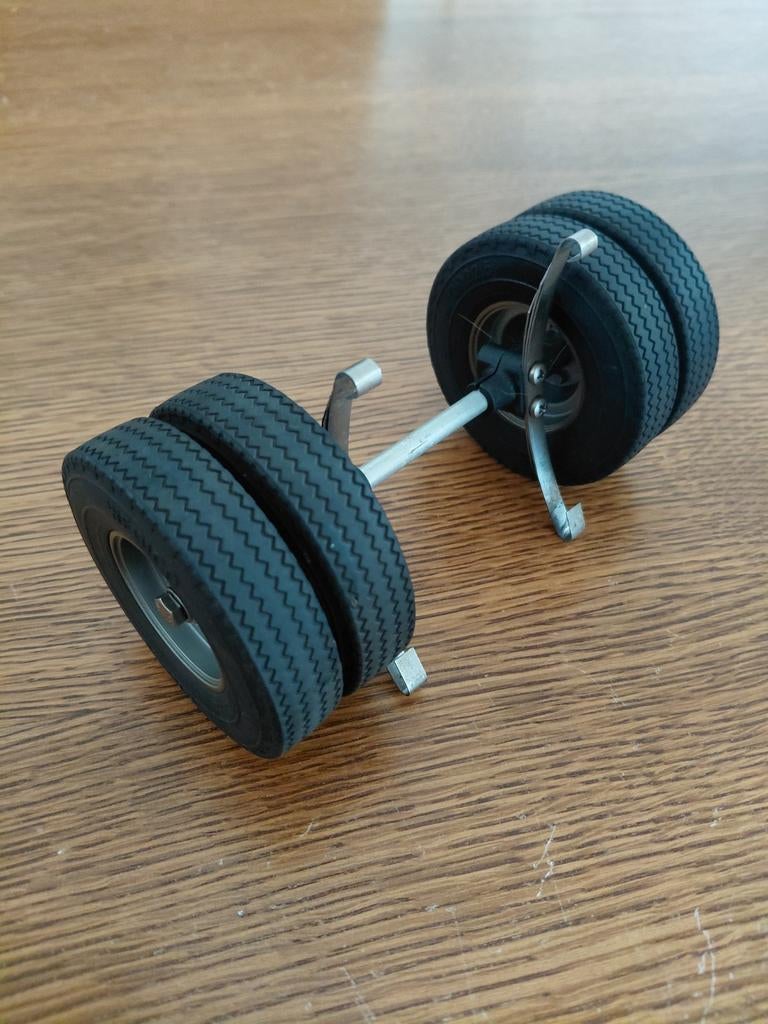 Wedico wielen compeet met veren, Hobby en Vrije tijd, Ophalen, Zo goed als nieuw