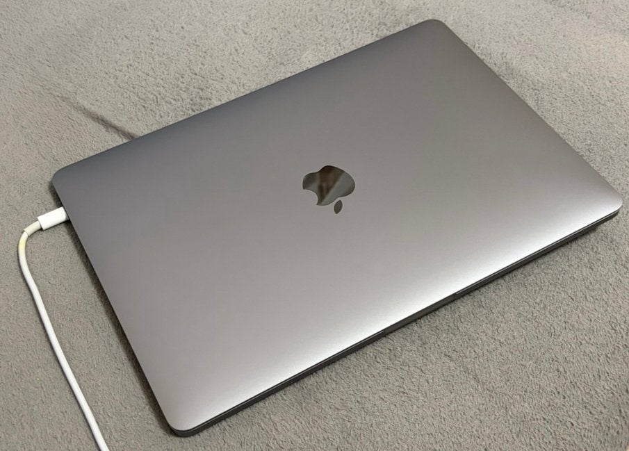 Apple MacBook Pro 13 pouces M2 (2022) — Excellent état, Informatique & Logiciels, Apple Macbooks, Comme neuf, MacBook, 256 GB