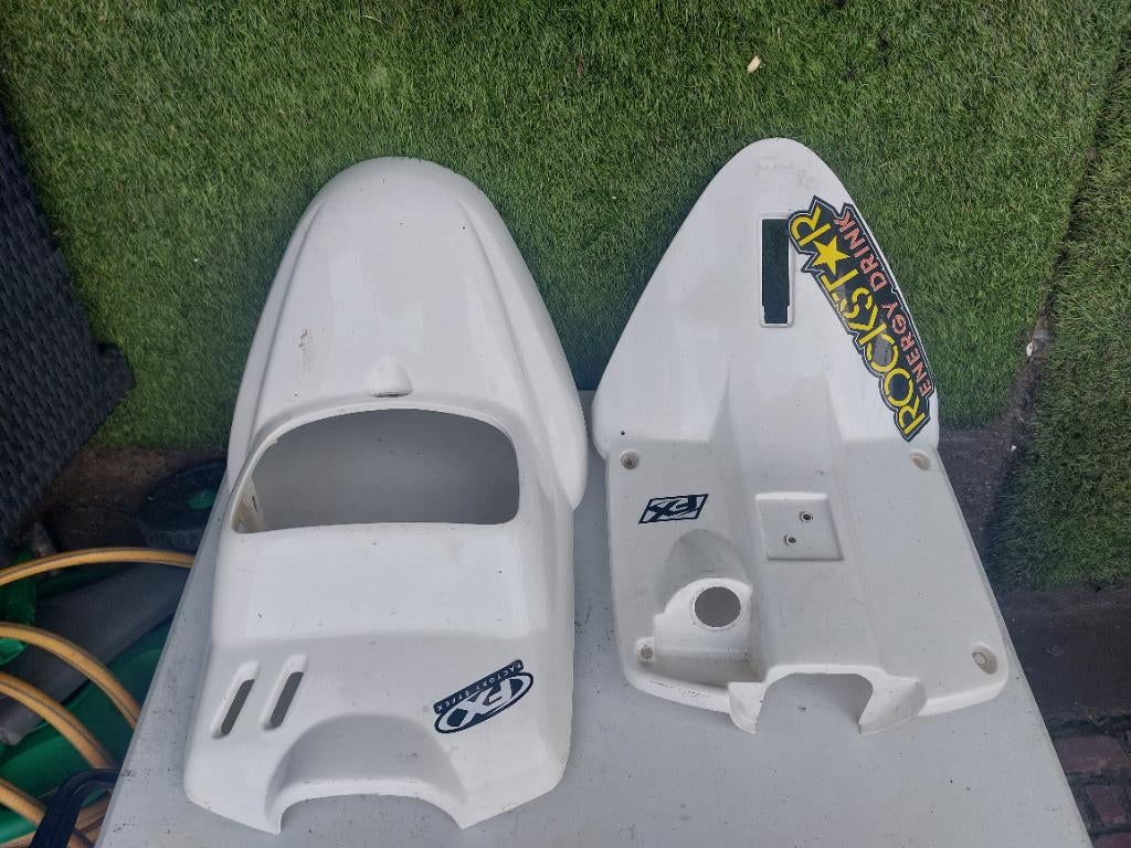 Carénage mbk booster phase 2, Enlèvement