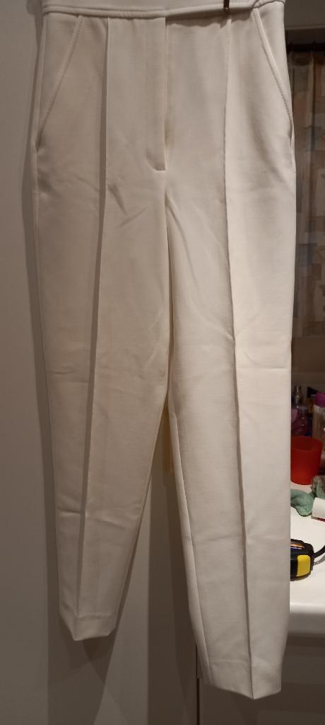 pantalon blanc plissé surpiqué Karen Millen taille 34, Karen Millen, Enlèvement ou Envoi, Comme neuf, Longs