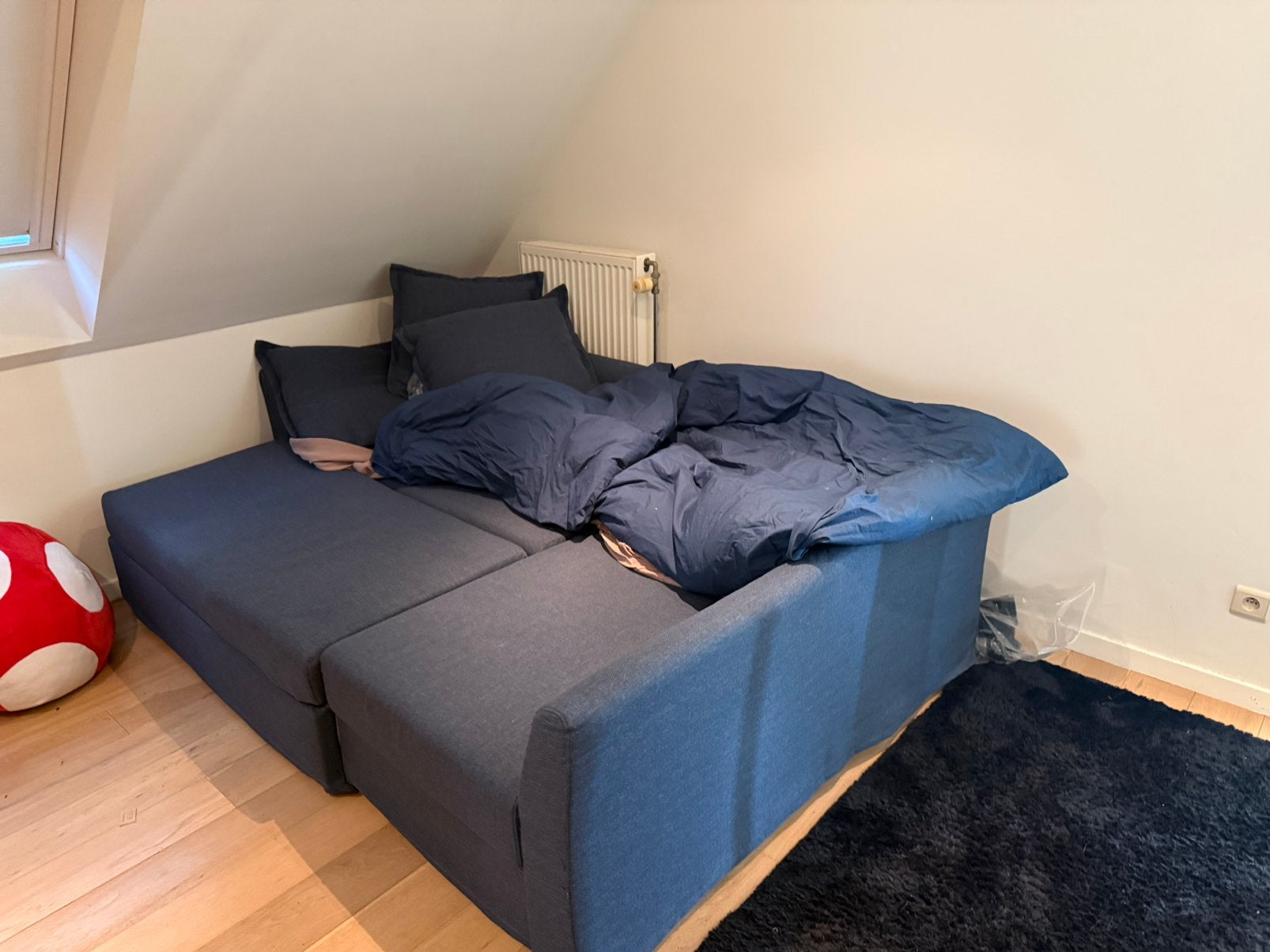 Slaapbank donkerblauw, Ophalen, Zo goed als nieuw