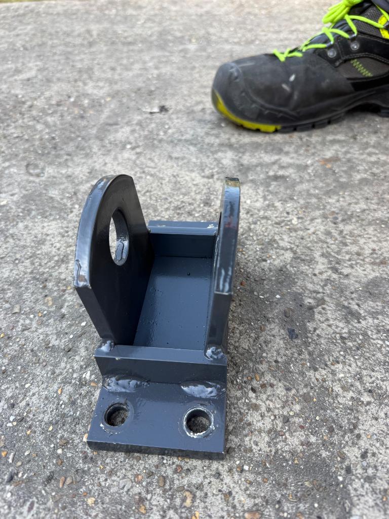 Kubota trekhaak, Ophalen