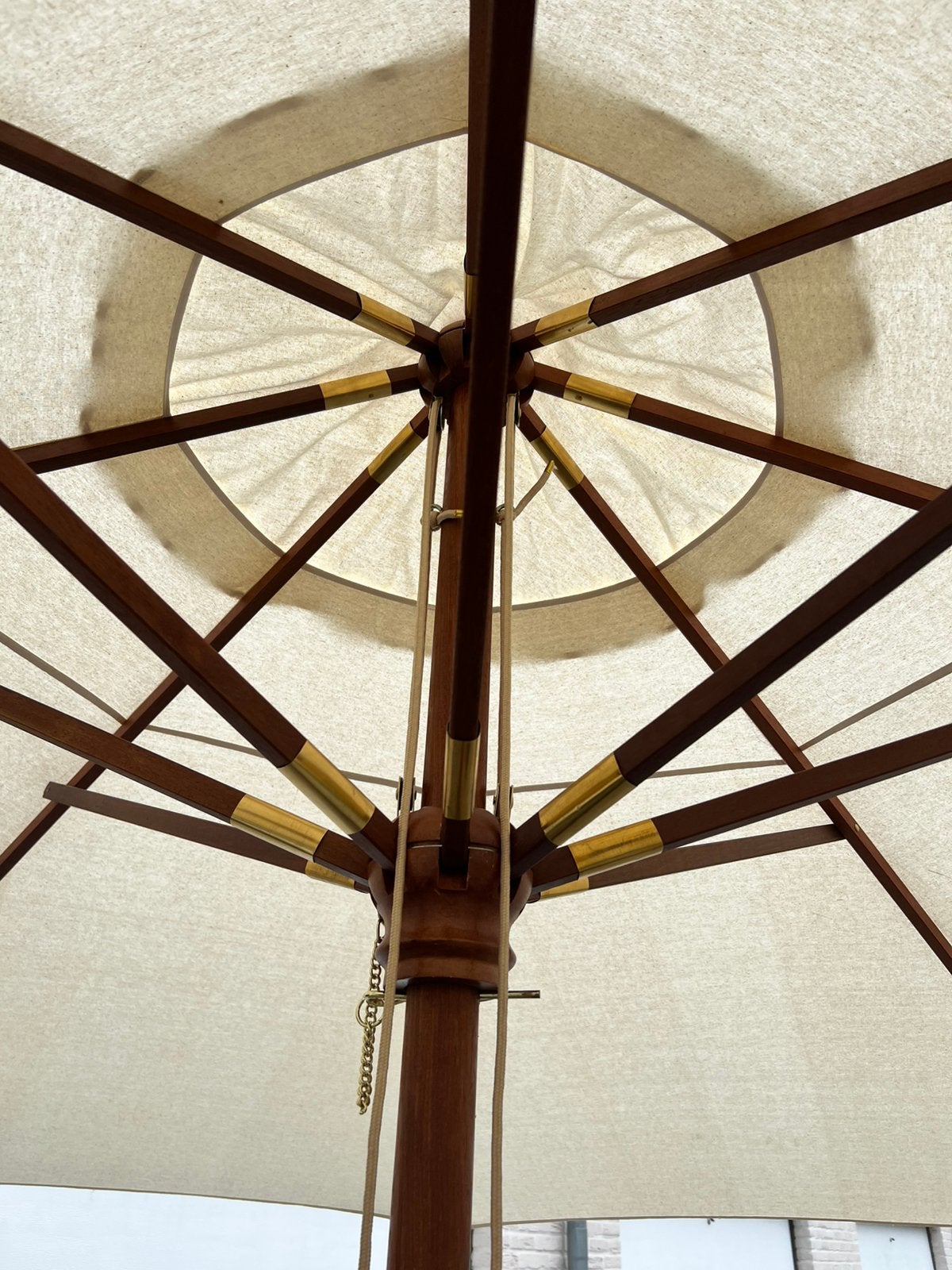 Parasol 350 cm (blanc-écru) - comme neuf, Jardin & Terrasse, Enlèvement, Comme neuf, 3 à 4 mètres, Parasol sur pied