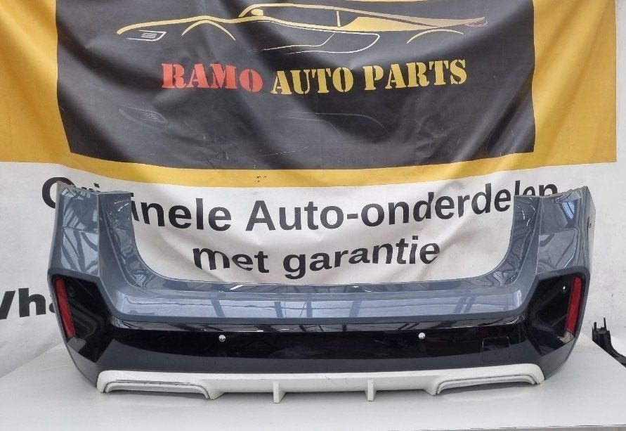 BMW X1 U11 ACHTERBUMPER M PAKKET ORIGINEEL PDC 51129881934, Autos : Pièces & Accessoires, Arrière, -, 3 mois de garantie, Utilisé