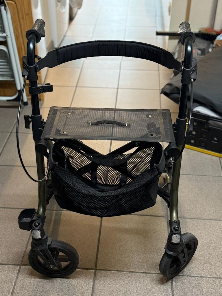 Rollator Taima M-GT / zwart-kaki, Ophalen, Opvouwbaar, Gebruikt