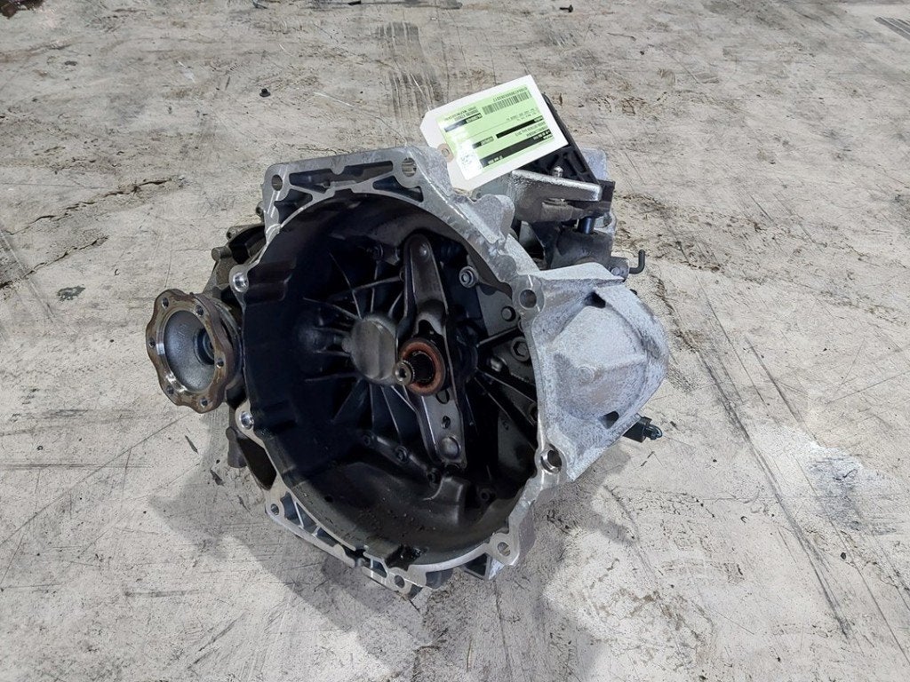 VERSNELLINGSBAK SCHAKEL Skoda Octavia Combi (5EAC), Gebruikt, Info@skoda-auto.de, Skoda, Max-Planck-Straße  3-5
64331  Weiterstadt, DE