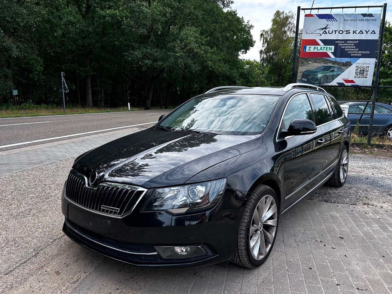 Skoda Octavia option complète 1,6 km diesel 178 000 bj 2015, Autos, Entreprise, Boîte manuelle, Noir, 5 portes
