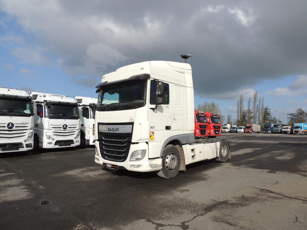 daf xf 510  spaéce cab retarder, Auto's, Automaat, Achterwielaandrijving, Euro 6, Wit