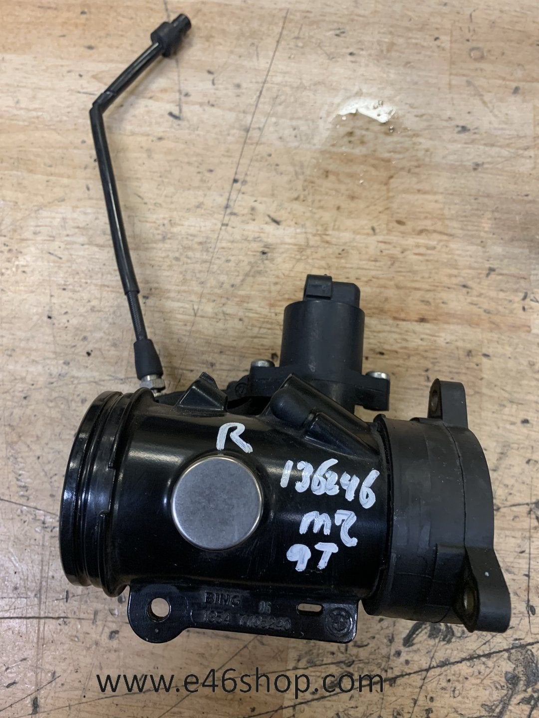 GASKLEPHUIS RECHTS BMW K25 K27 K21 K22 K23 K32 K33 OE 135477, Motoren, Gebruikt, -, -, Ophalen of Verzenden