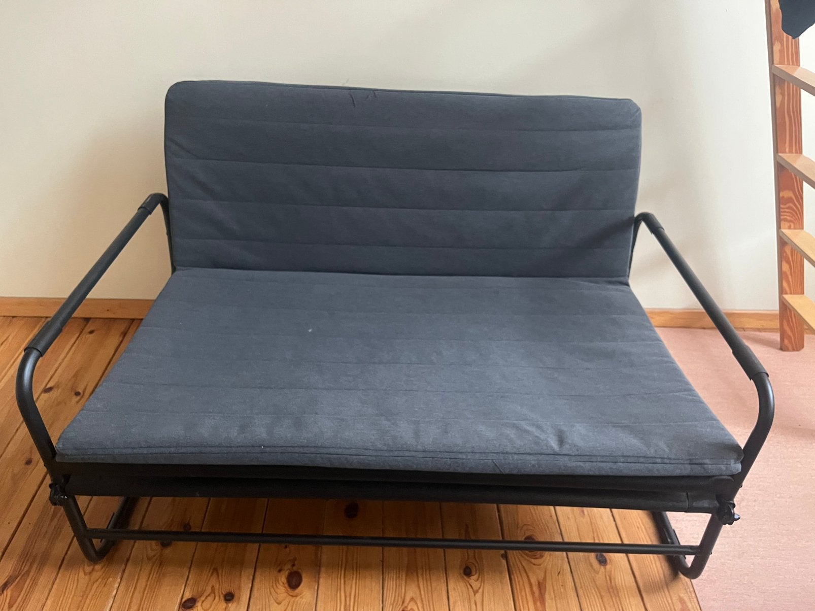 Slaapbank, knisa donkergrijs/zwart (hammarn IKEA), Ophalen, Zo goed als nieuw, Zwart