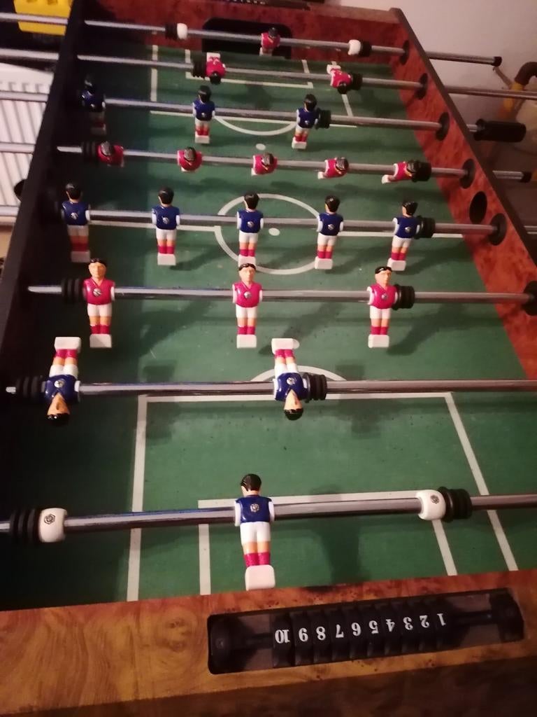 Voetbaltafel kickertafel, Ophalen
