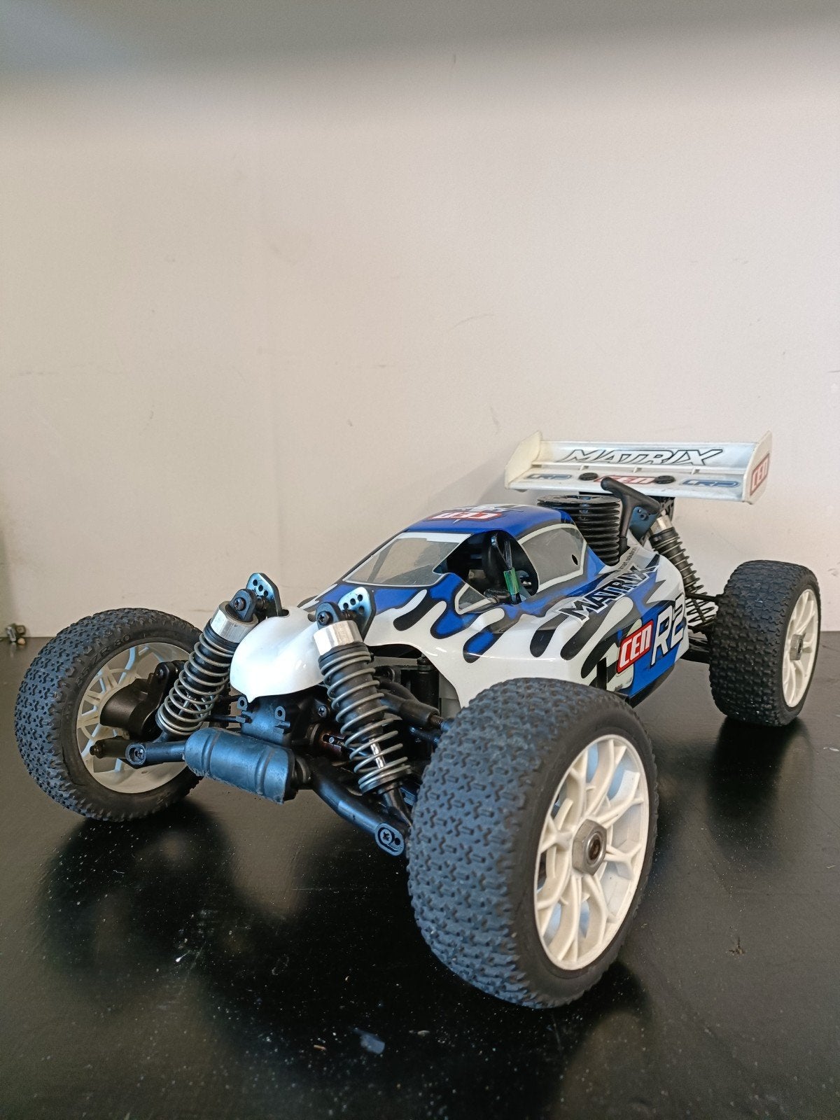 Nitro RC buggy 1/8 4WD CEN Matrix R2, Échelle 1:8, Voiture off road, Enlèvement, Utilisé