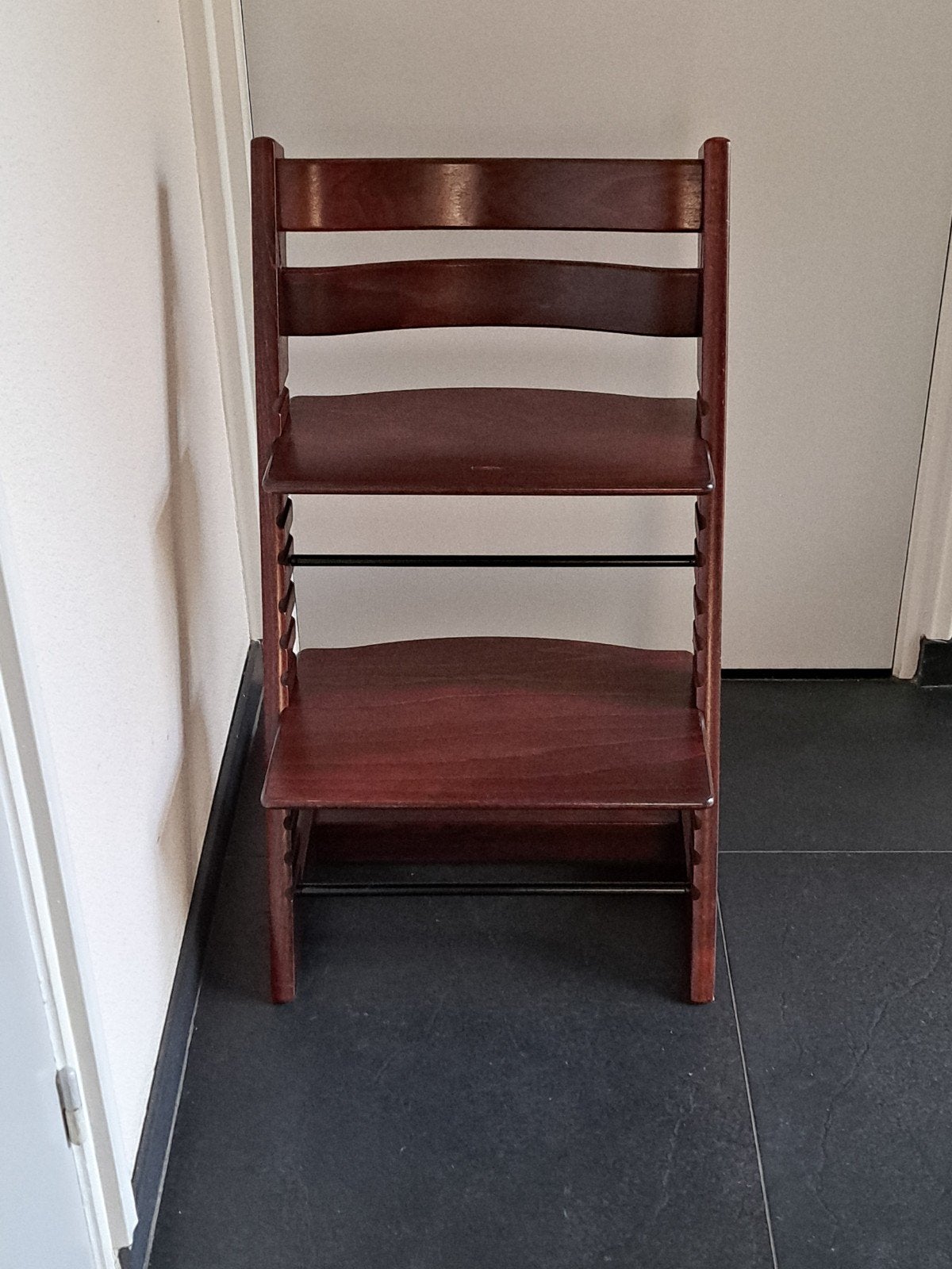 Nouveau modèle Stokke Tripp Trapp avec réducteur de siège d', Enlèvement, Comme neuf, Chaise évolutive, Coulissant
