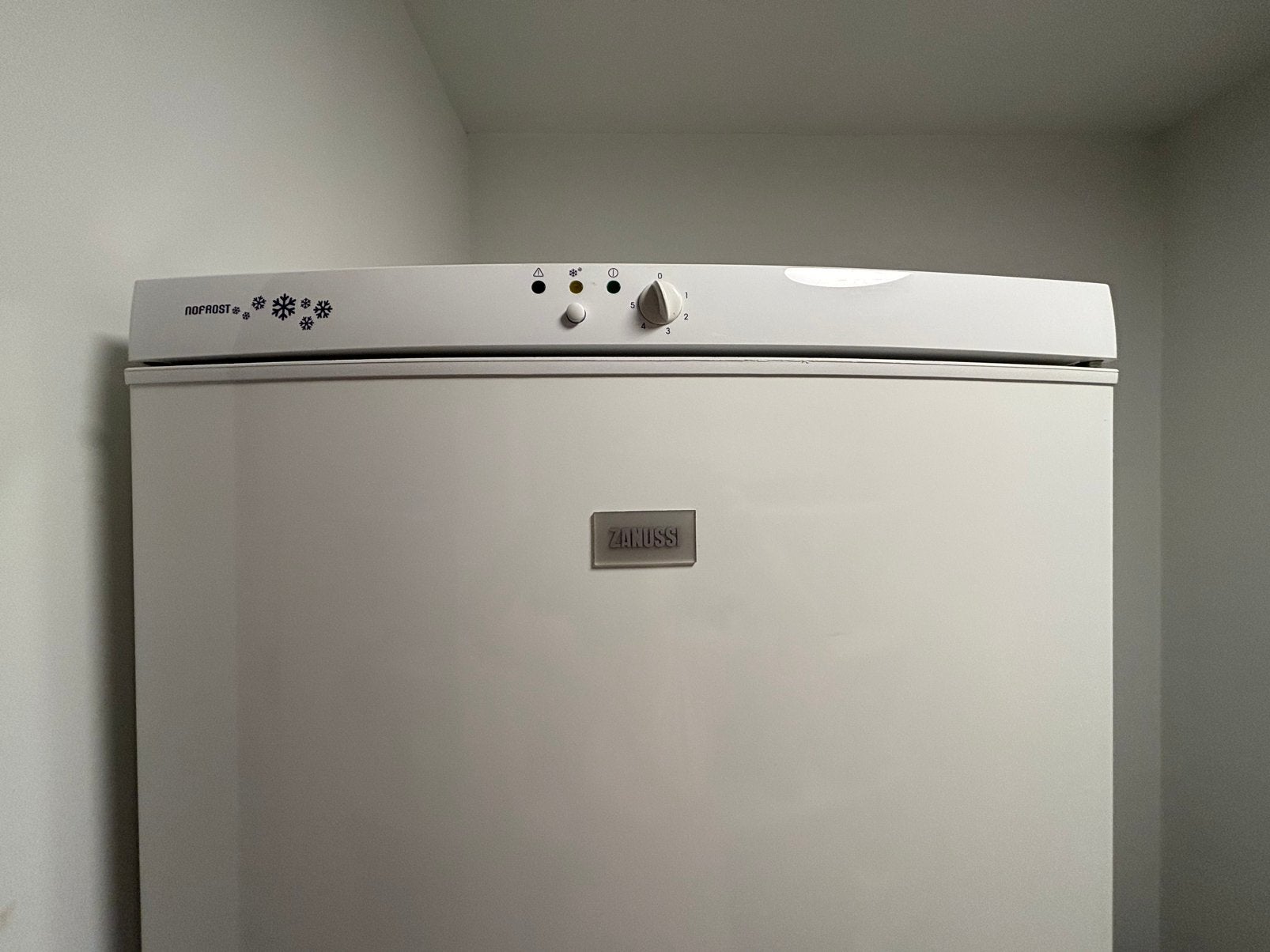 Congélateur Zanussi, Enlèvement, Comme neuf, Autoportant, Congélateur