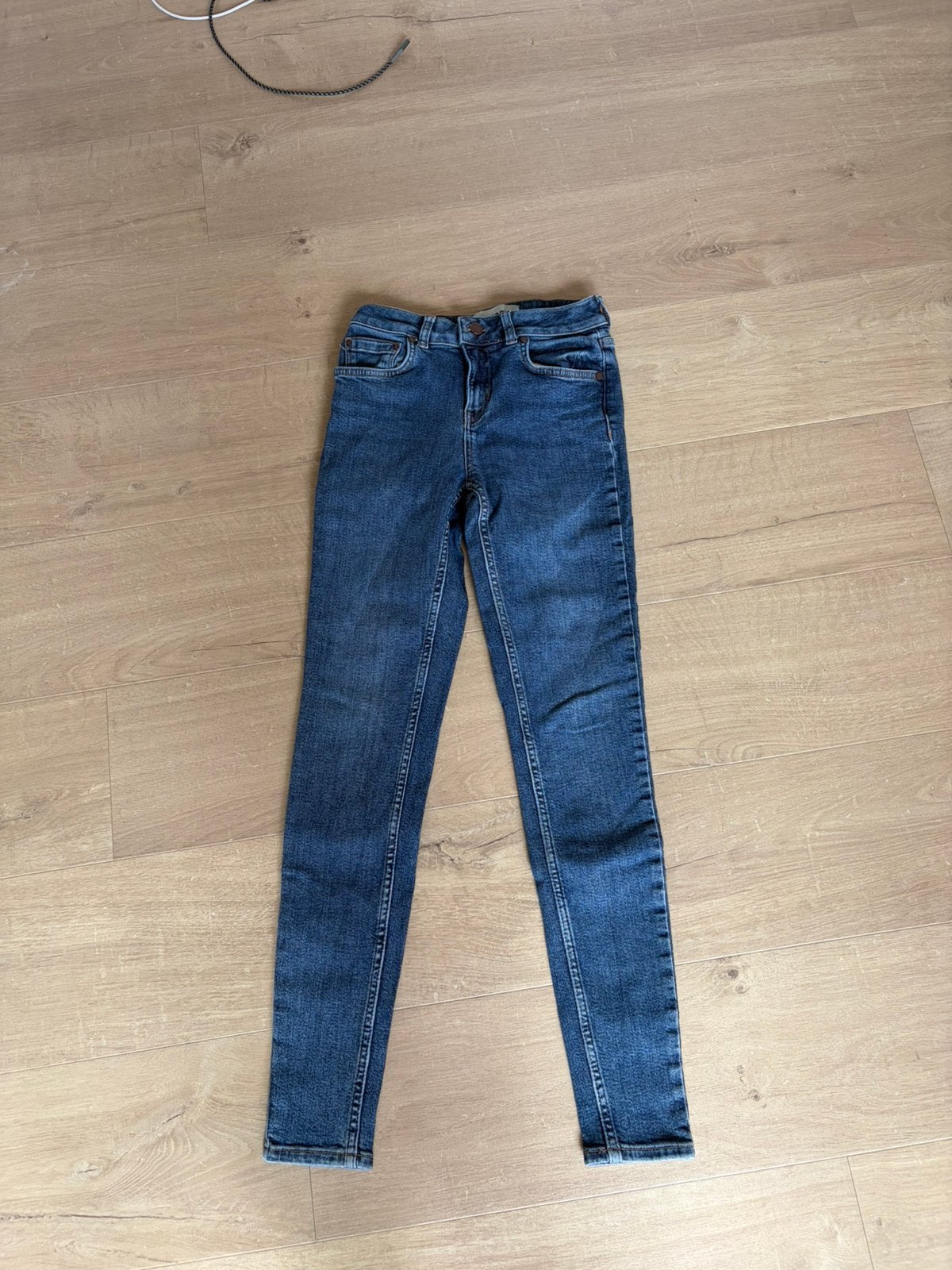 Skinny broek  superdry maat 36, Kleding | Dames, Spijkerbroeken en Jeans, Ophalen, Zo goed als nieuw, Blauw, W28 - W29 (confectie 36)