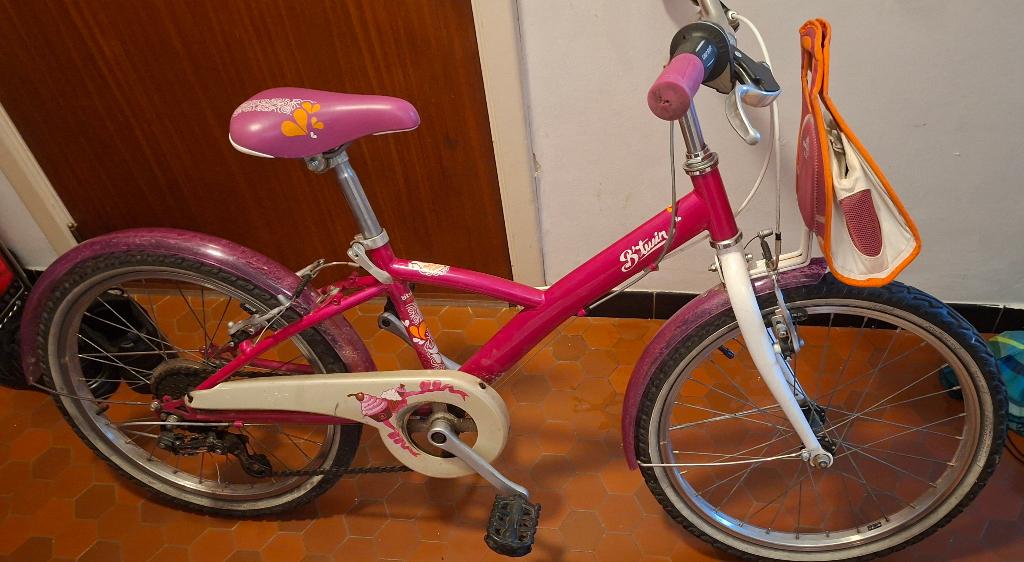 vélo fille 20'', Vélos & Vélomoteurs, Vitesses, Comme neuf, B’twin, Frein à tambour