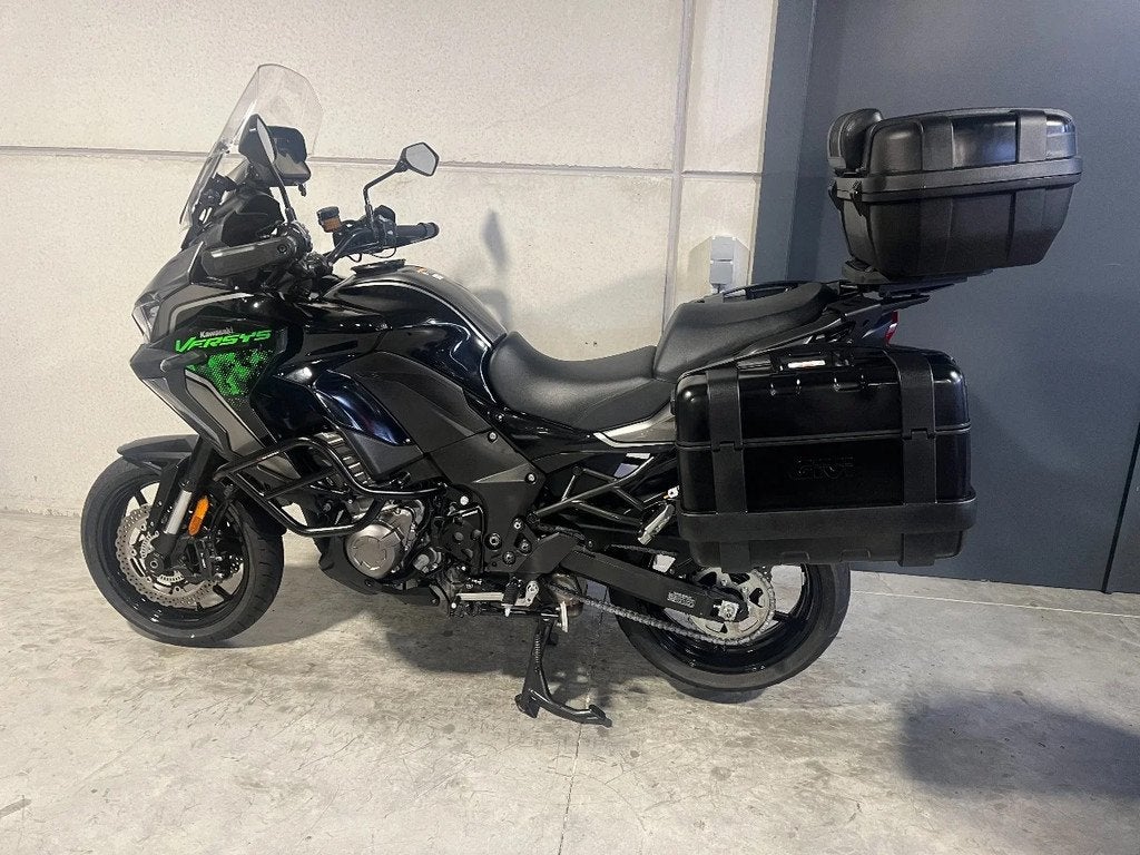 Kawasaki Versys 1000 S met givi TRK kofferset (bj 2022), Motoren, Bedrijf, Overig, Meer dan 35 kW, 1000 cc