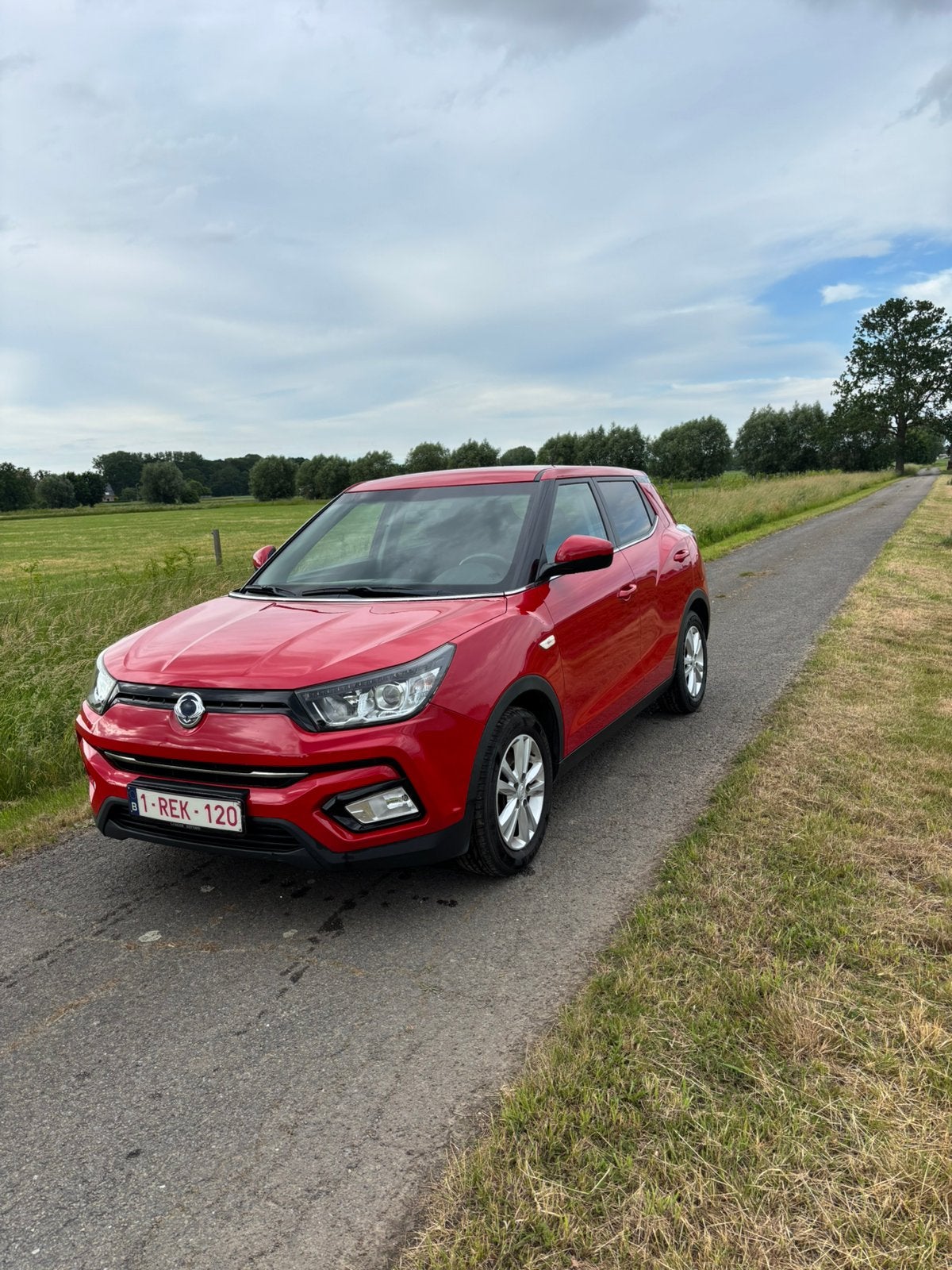 SsangYong Tivoli, Auto's, Stof, Tivoli, Handgeschakeld, 5 deurs