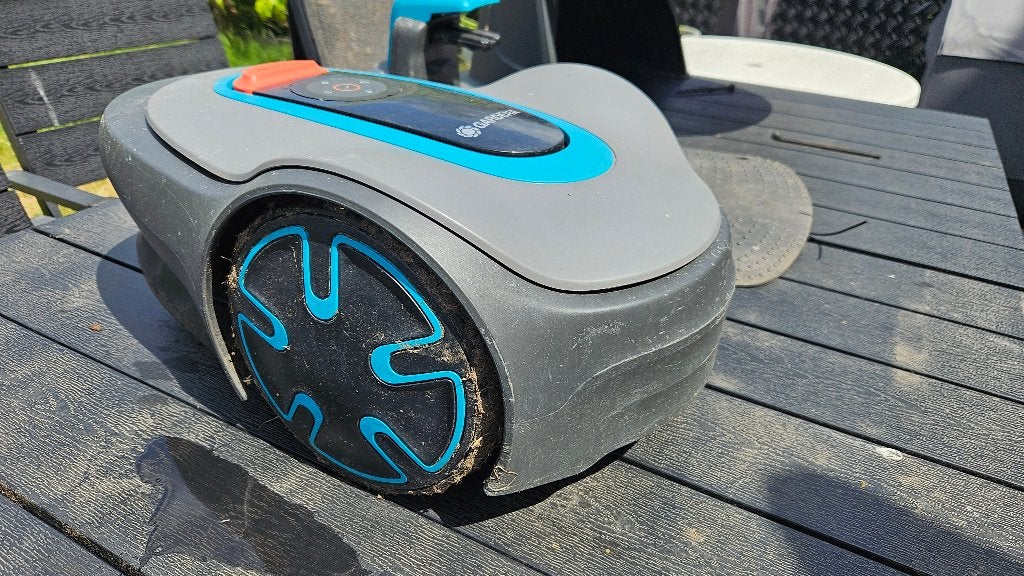 Gardena Robotmaaier Sileno City 250m, Tuin en Terras, Robotmaaiers, Ophalen, Gebruikt, Bestuurbaar via app, Minder dan 20 cm