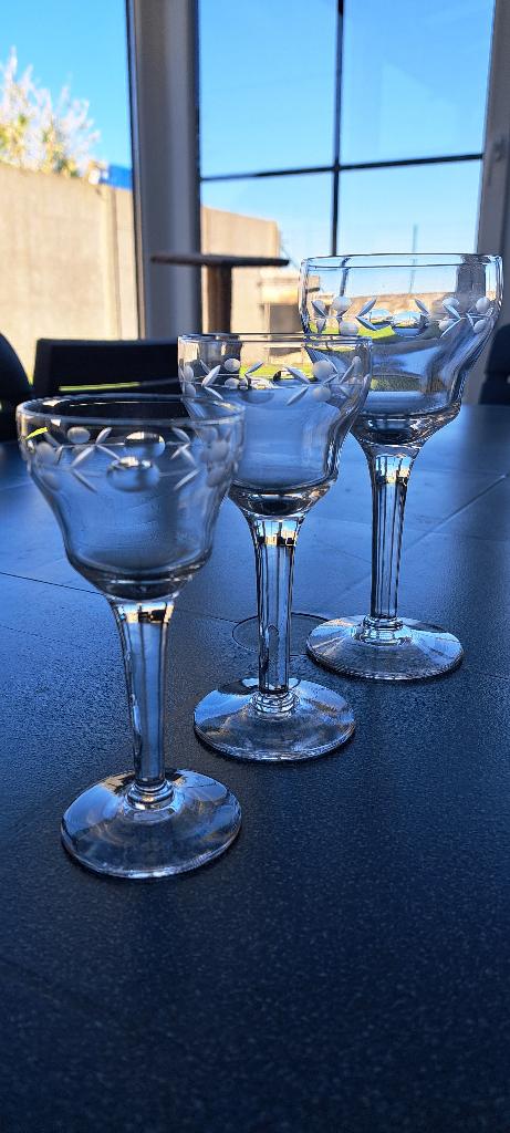 Verres anciens, Antiquités & Art, Enlèvement