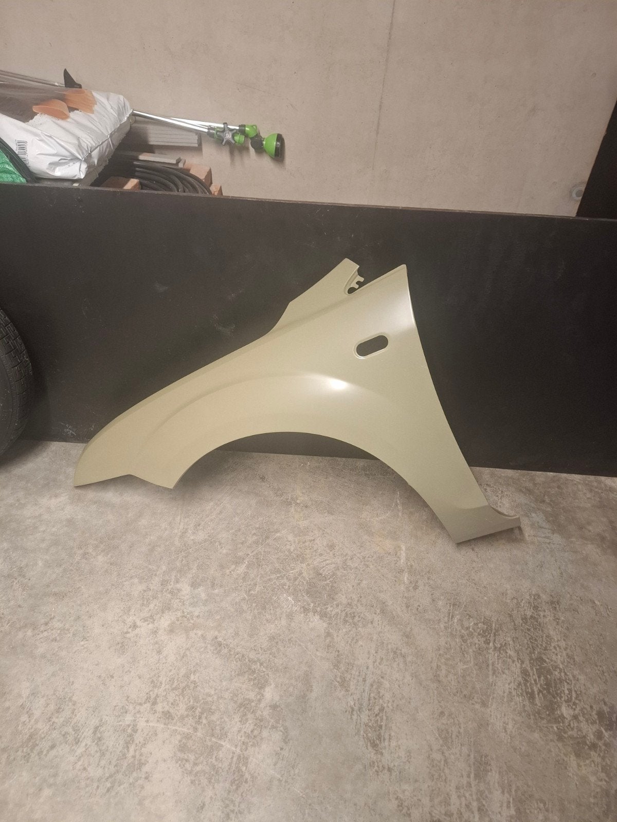 Spatbord Ford Focus 2006 (linksvoor), Auto-onderdelen, Ophalen, Ford, Spatbord