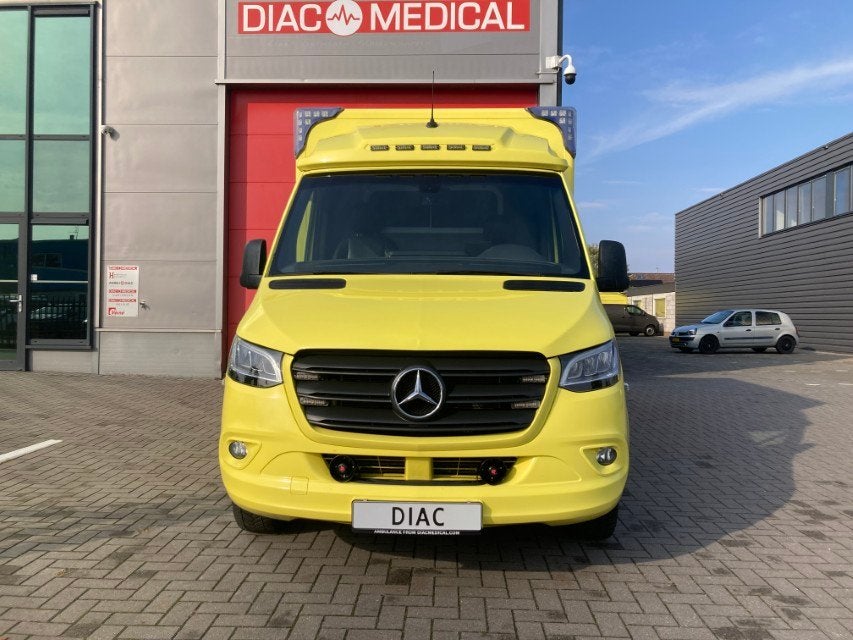 Mercedes-Benz Sprinter 319 CDI Container Ambulance, Auto's, Automaat, Gebruikt, Euro 6, 2987 cc