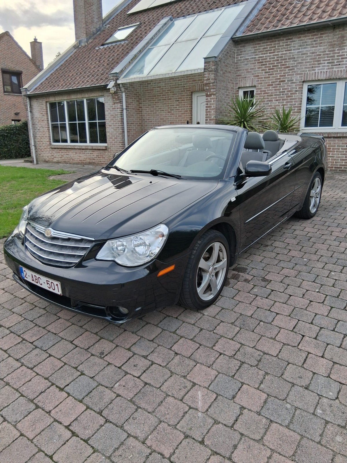 Chrysler Sebring Cabrio 2.0 CRD | 113.000 km | Car-Pass |, Auto's, 4 zetels, 4 cilinders, Cabriolet, Zwart