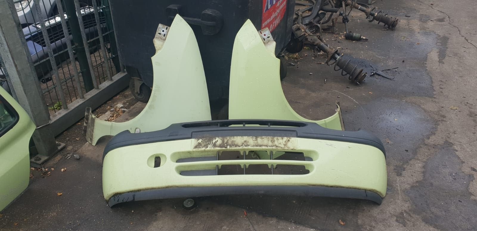 RENAULT TWINGO VOORBUMPER +VOORSCHERMEN BJ 93 TOT 2005, Autos : Pièces & Accessoires, -, Utilisé, -, Avant