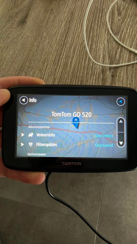 Tom Tom GO520 Navigatie touchscreen, Autos : Divers, Navigation de voiture, Enlèvement ou Envoi, Comme neuf