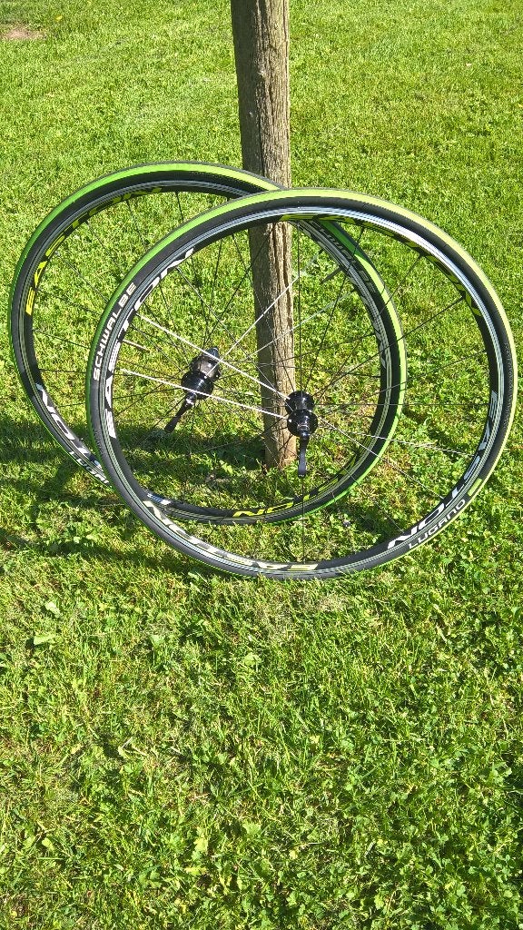 easton velgen met schwalbe bandjes, Vélos & Vélomoteurs, Comme neuf, Enlèvement, Aluminium, Easton