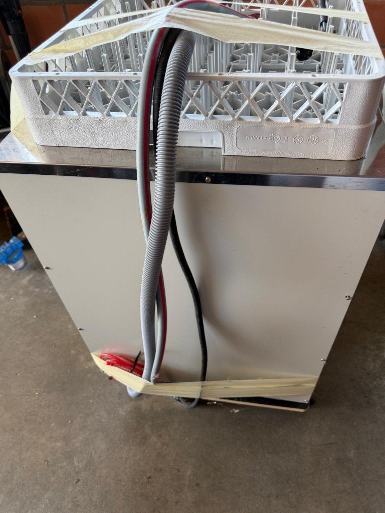 Industrieel afwasmachine, Ophalen, Zo goed als nieuw