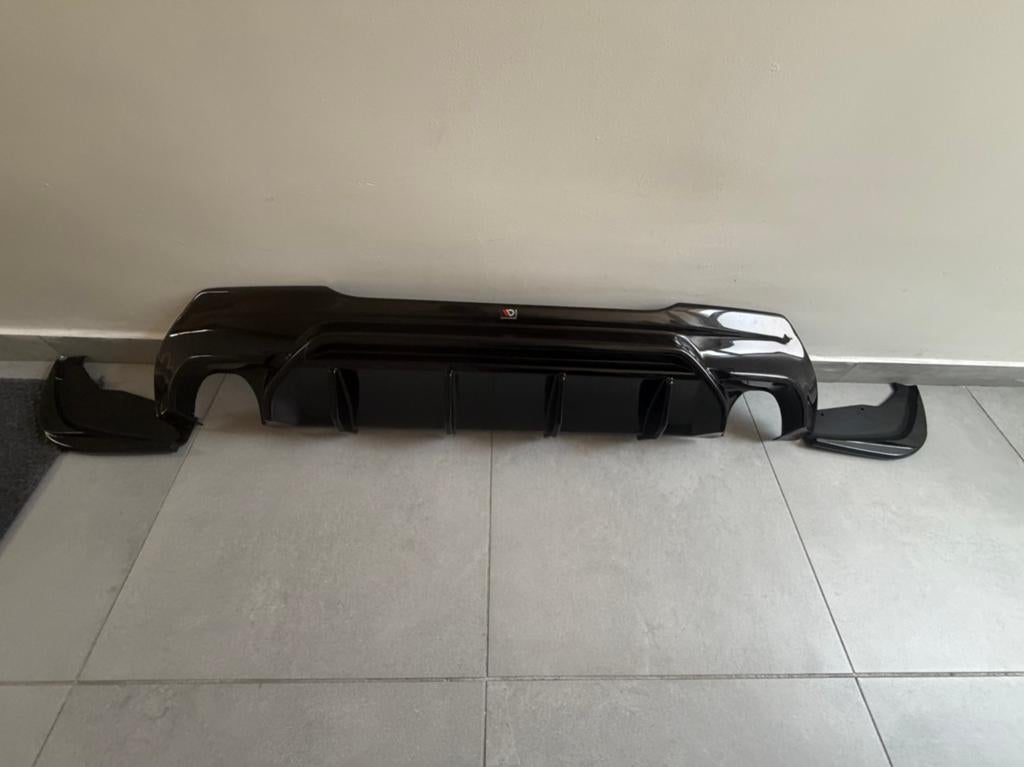 Diffuseur design BMW F40 Maxton avec séparateurs latéraux, Enlèvement, BMW