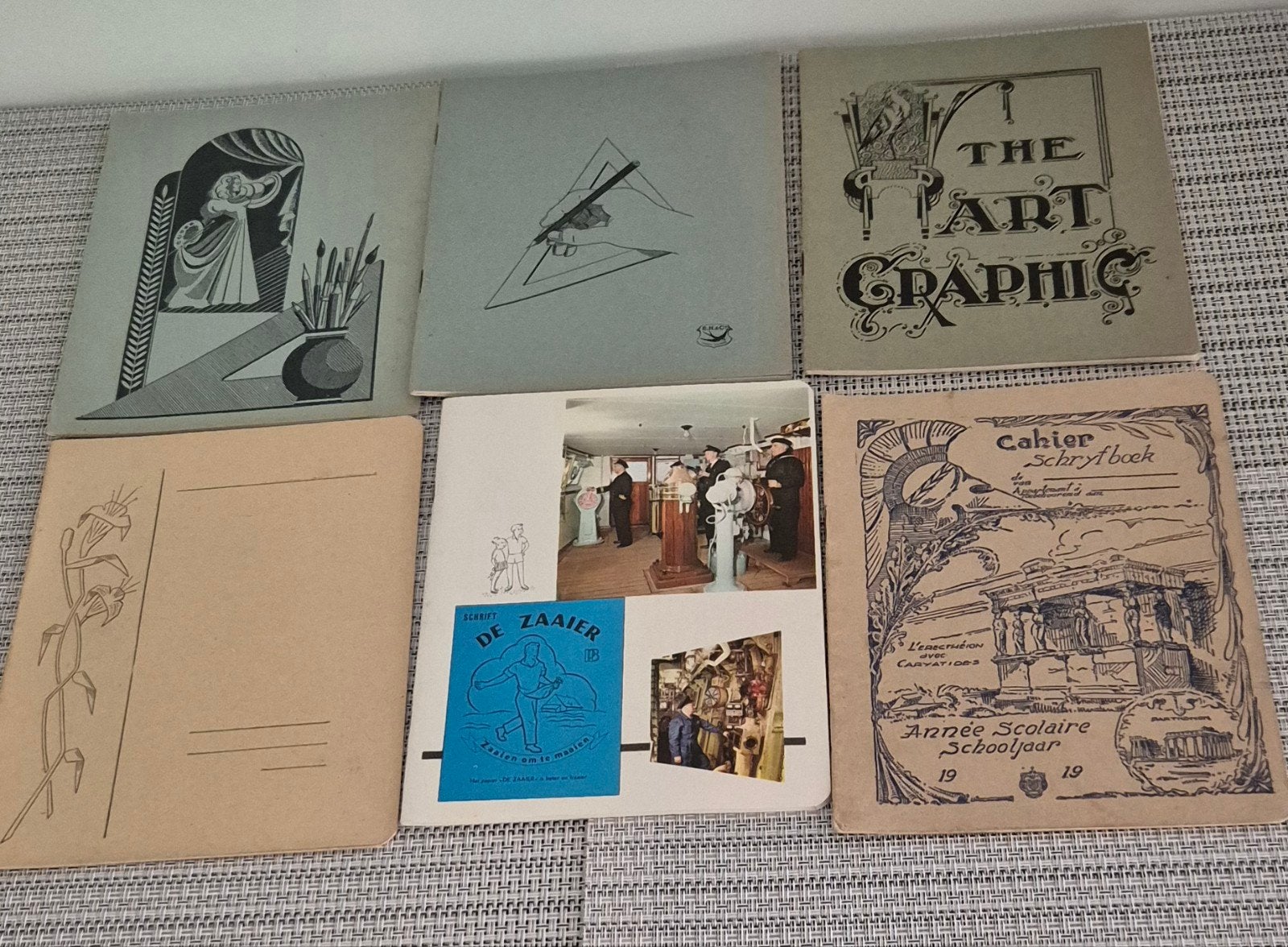 12 cahiers scolaires anciens/vintage des années 30/50, Livres, Enlèvement