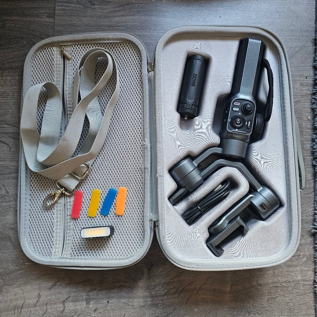 Zhiyun Smooth 5 + étui & éclairage LED, Enlèvement ou Envoi, Bluetooth, Comme neuf, 125 cm ou moins
