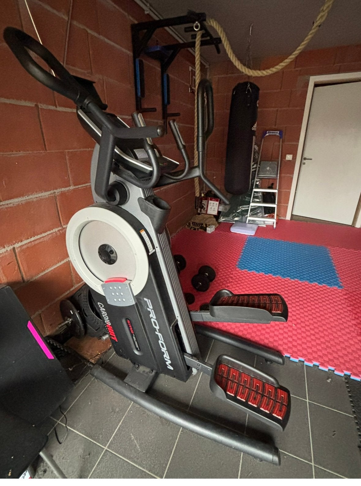 Crosstrainer ProForm cardio HITT, Ophalen, Zo goed als nieuw, Rug