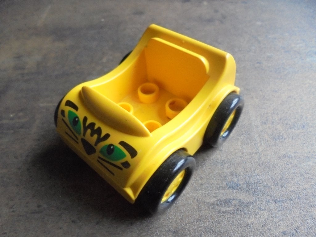 Lego Duplo Car with Molded Yellow Wheels (zie foto's) 3, Ophalen of Verzenden, Gebruikt, Losse stenen, Duplo