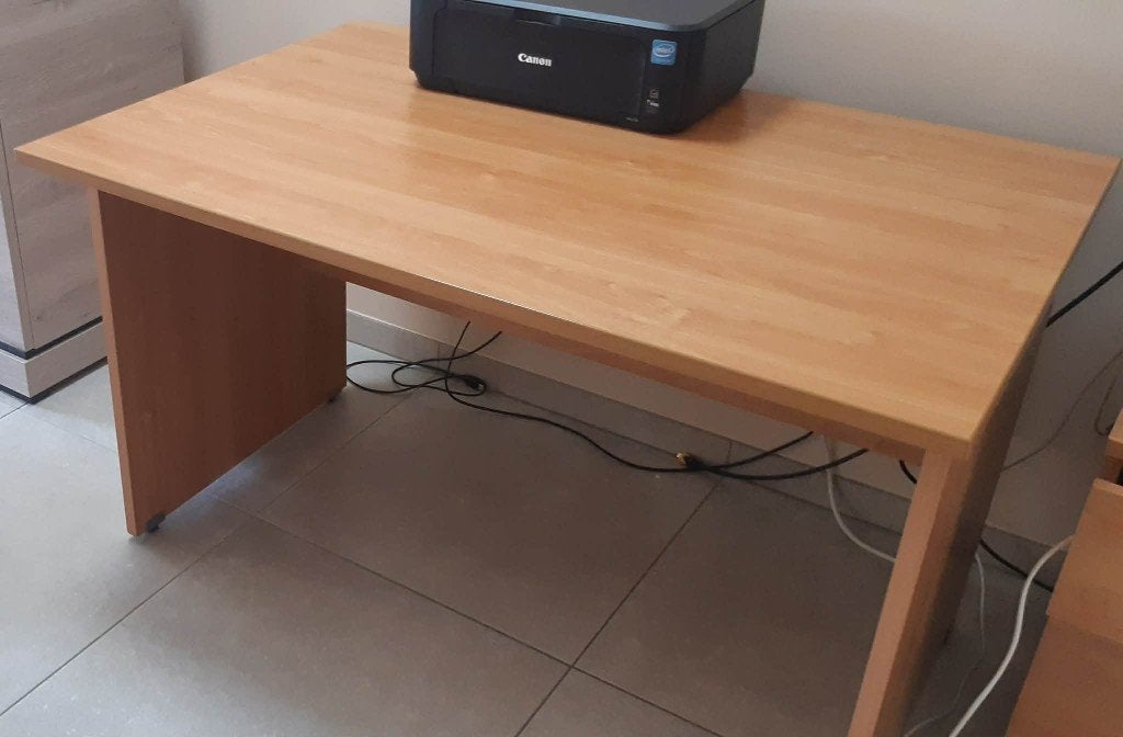 Bureau en bureau stoel - met gratis kast, Huis en Inrichting, Bureaus, Ophalen, Gebruikt, 120 cm, IKEA