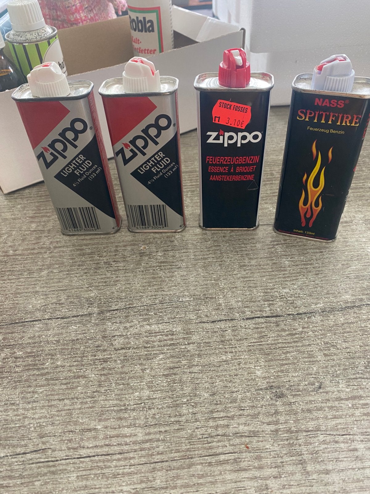 Lot de 4 boite a essence a briquet, Collections, Articles de fumeurs, Briquets & Boîtes d'allumettes, Enlèvement ou Envoi, Comme neuf