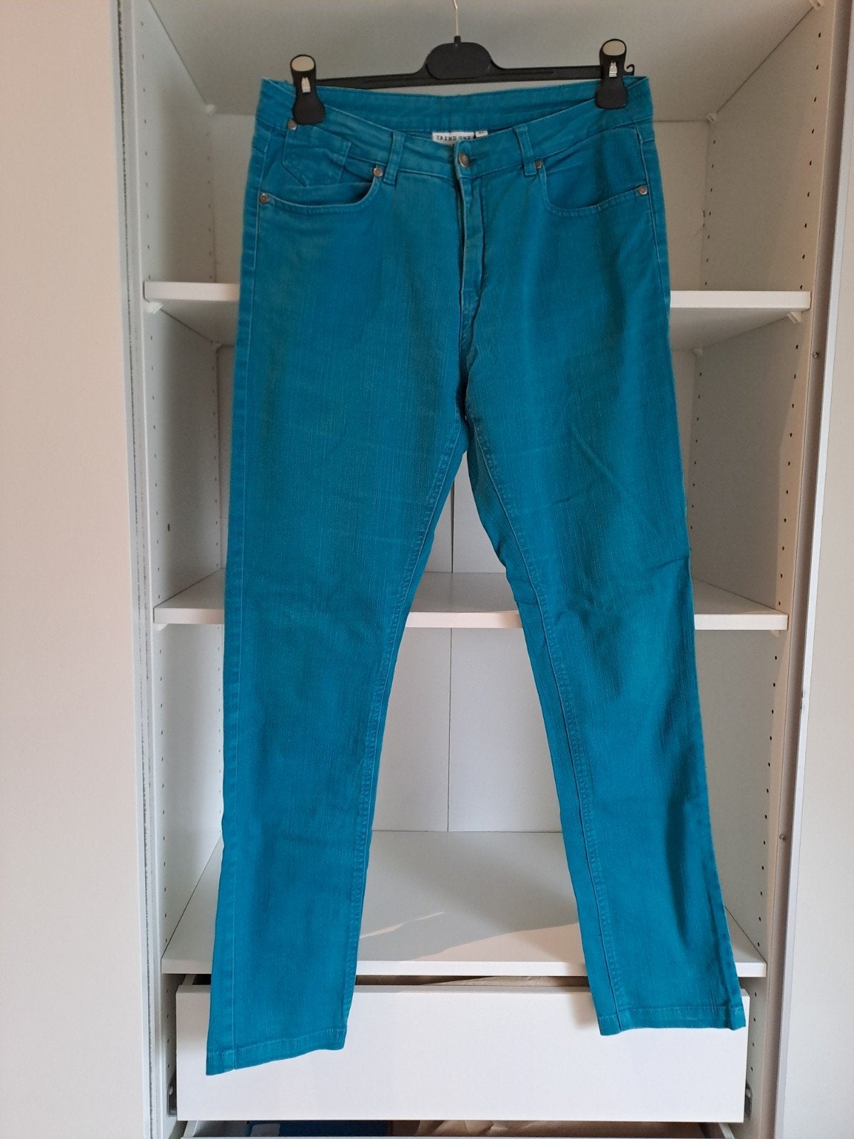 Jean t 40 Turquoise, Vêtements | Femmes, Enlèvement ou Envoi, Autres couleurs, Trend One, W30 - W32 (confection 38/40)